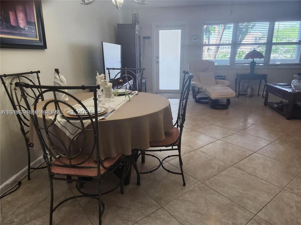 Photo of 2114 E Cambridge E #2114, Deerfield Beach, FL 33442 (MLS # A12069880)