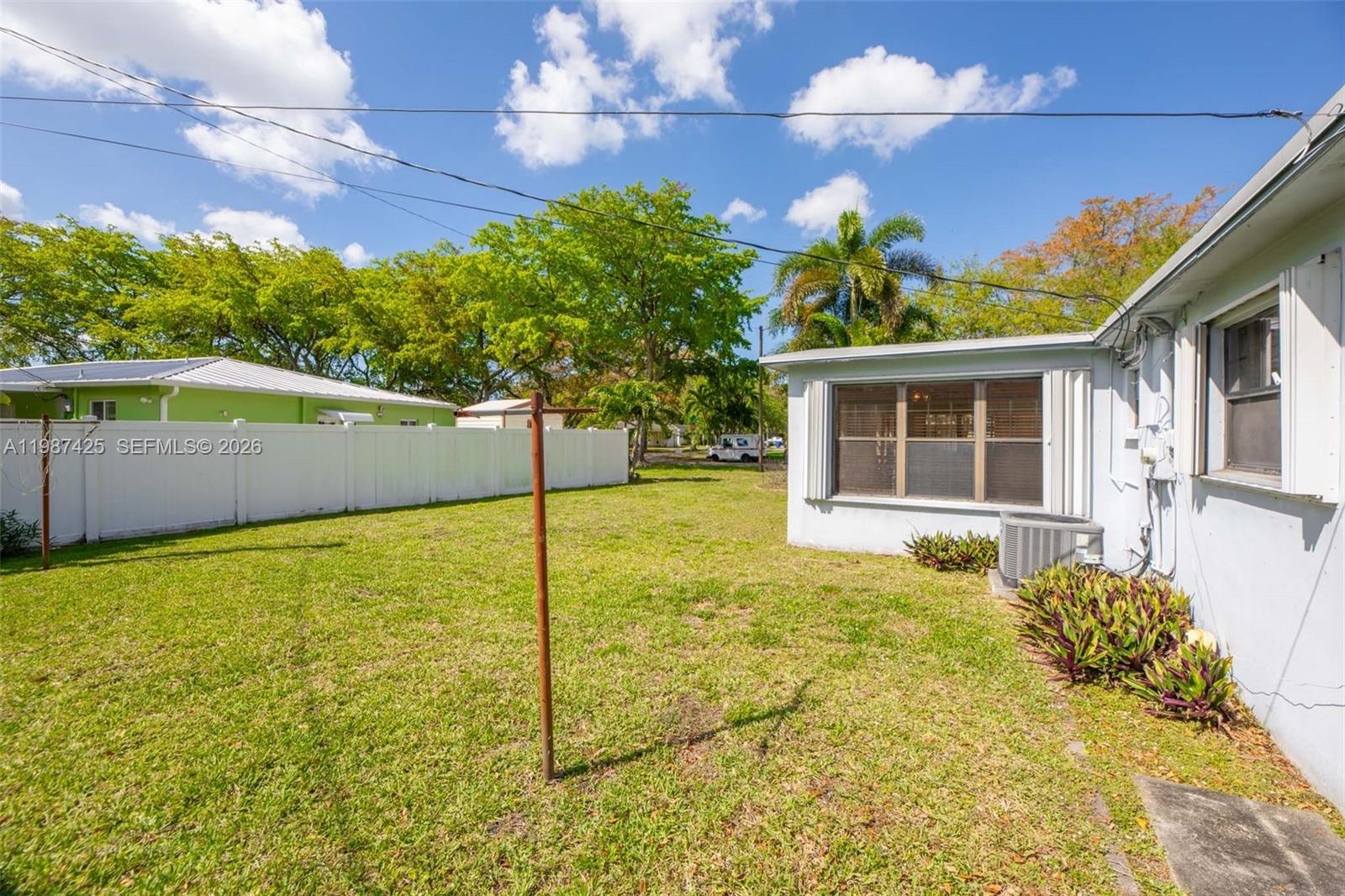 HILLSIDE PARK - Residential