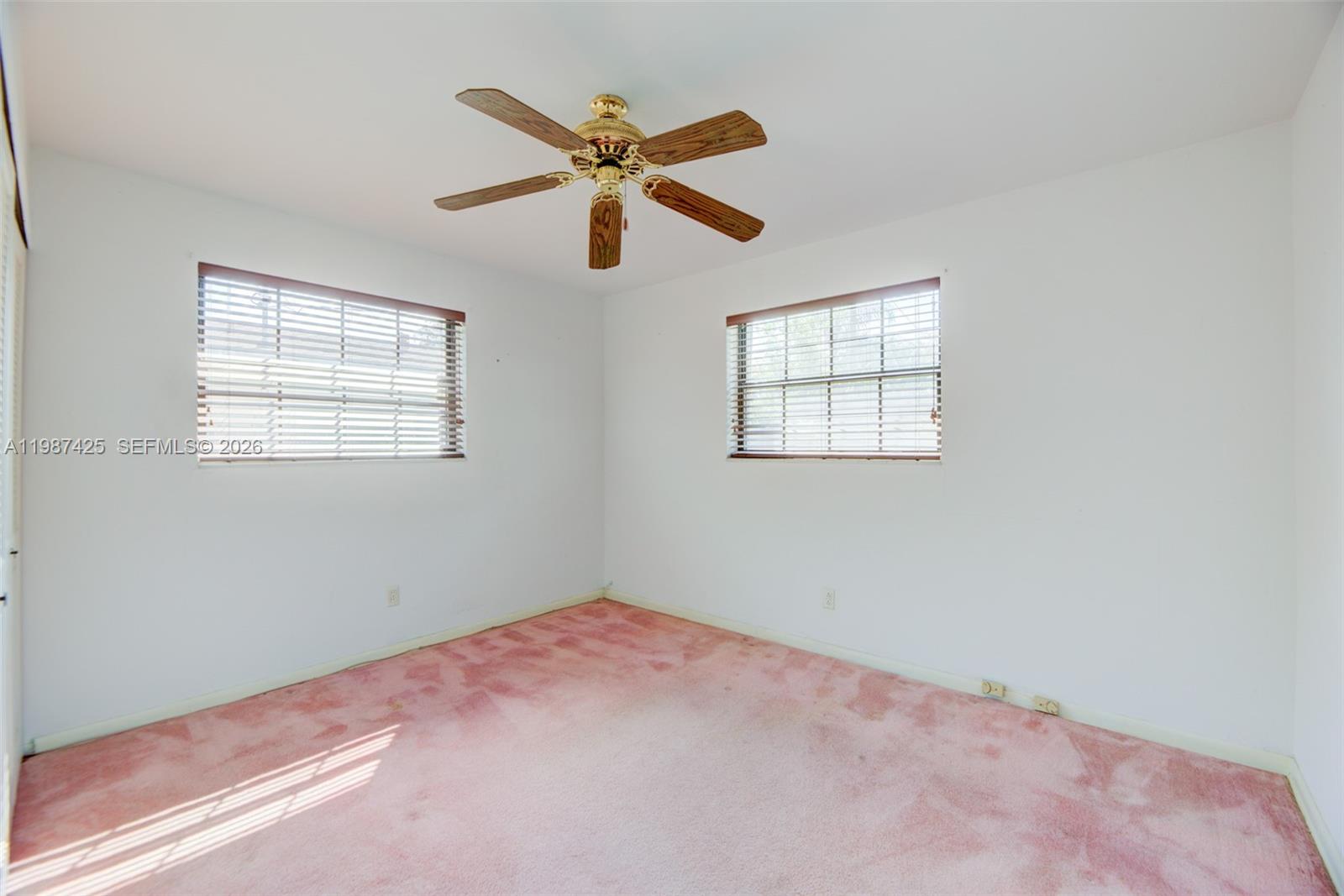 HILLSIDE PARK - Residential