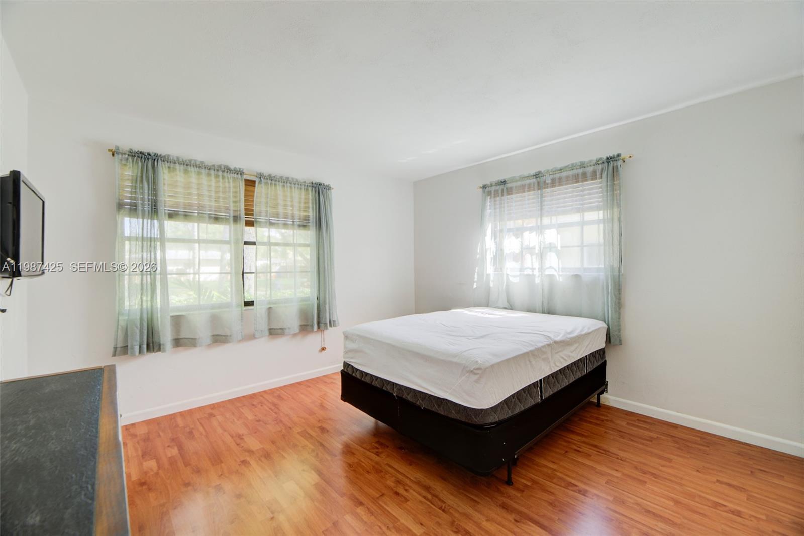 HILLSIDE PARK - Residential