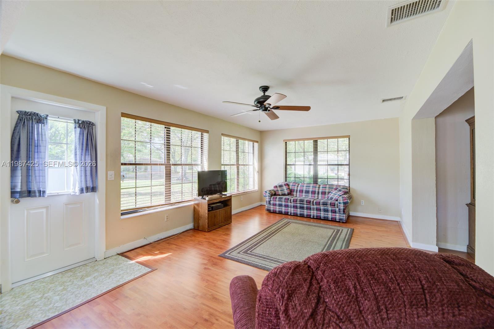 HILLSIDE PARK - Residential