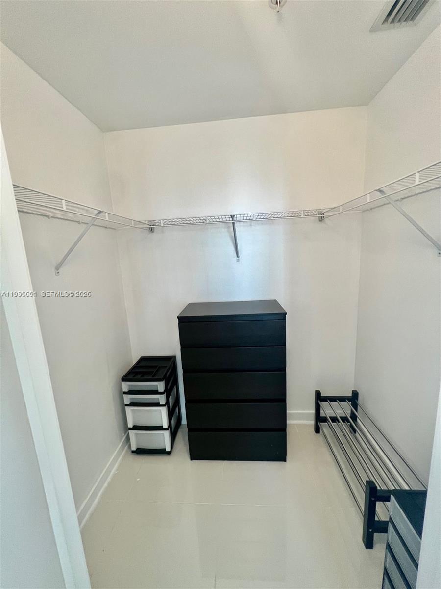 1111 SW 1st Ave 3223