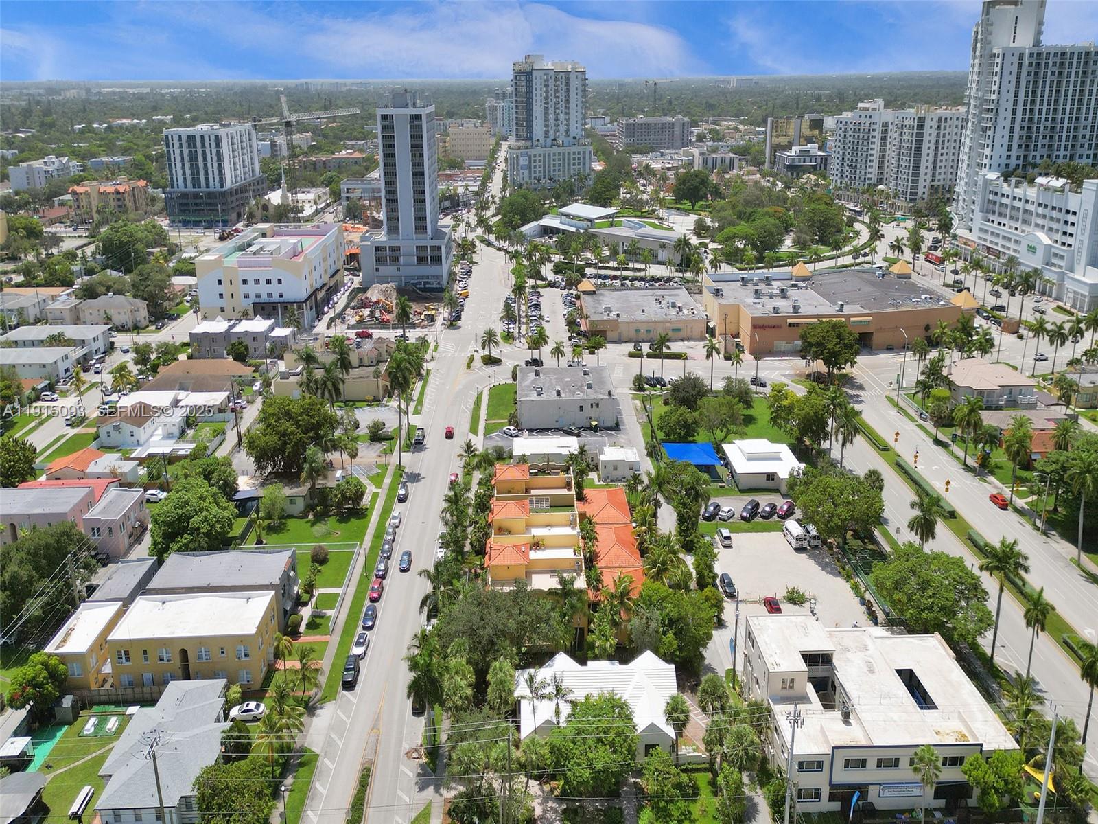 HOLLYWOOD - Residential