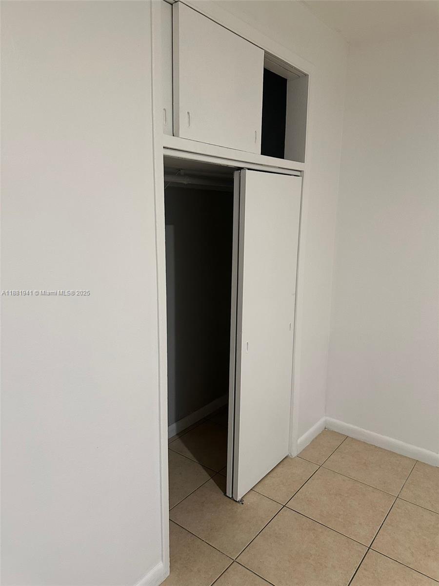 SUB PB B-121 - Residential Lease