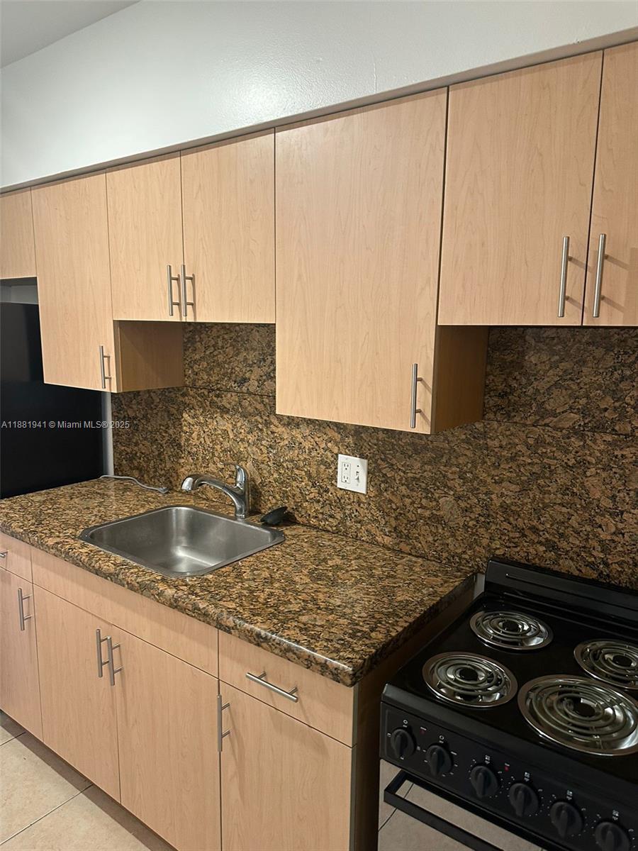 SUB PB B-121 - Residential Lease
