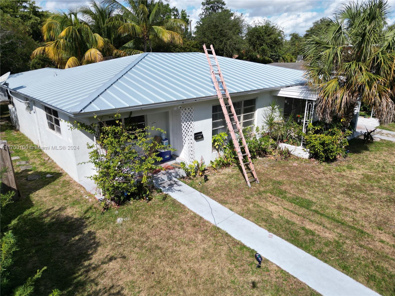 16900 Ne 23rd Ave, North Miami Beach, Miami-Dade County, Florida -  - 