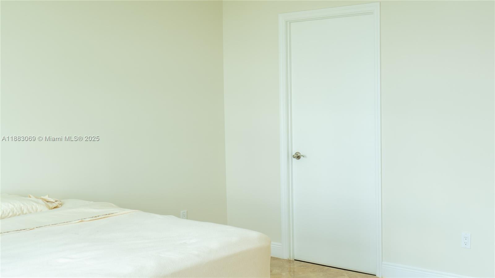 THE PENINSULA II CONDO - Residential Lease