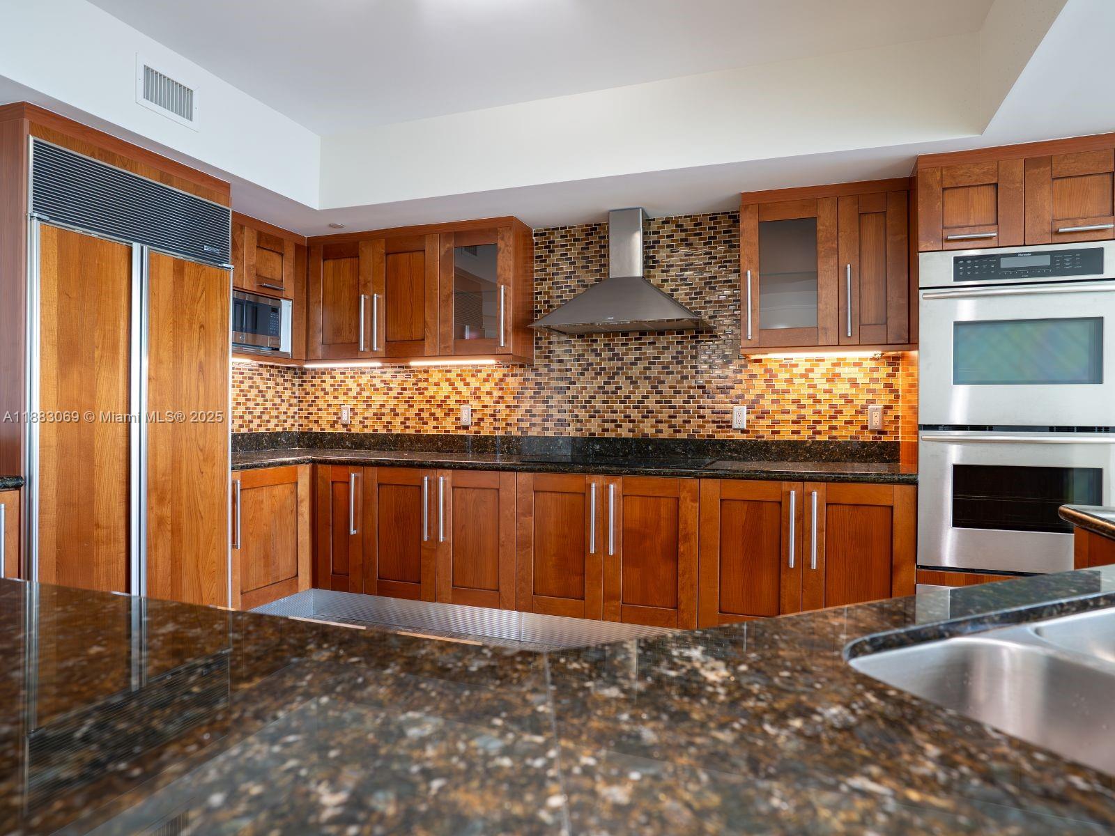 THE PENINSULA II CONDO - Residential Lease