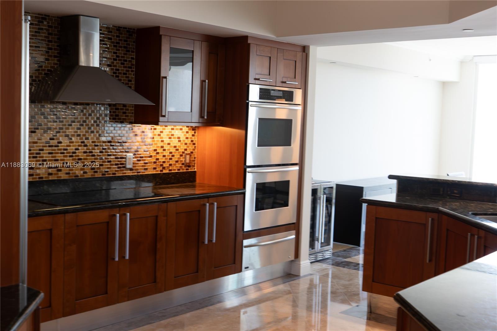 THE PENINSULA II CONDO - Residential Lease