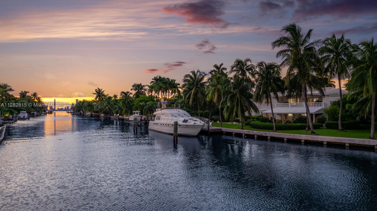 SUNSET LAKE EXTENSION - Residential