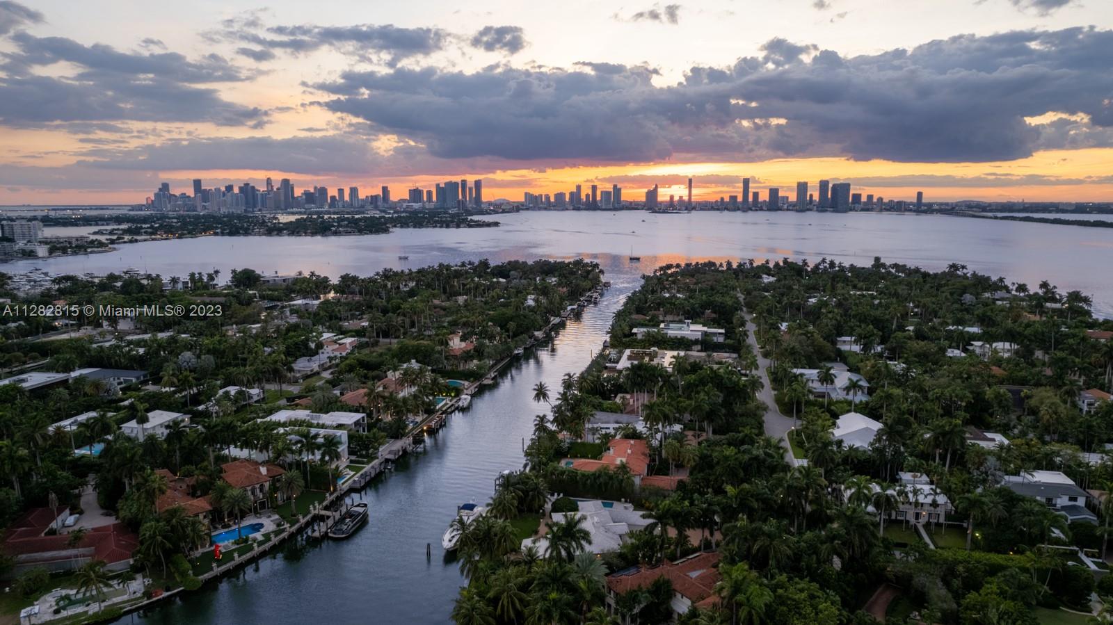 SUNSET LAKE EXTENSION - Residential