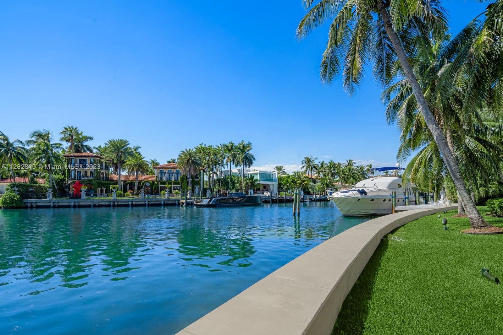 SUNSET LAKE EXTENSION - Residential
