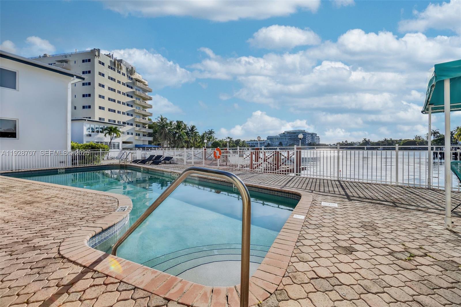 LAKE VIEW SUB AMD - Residential