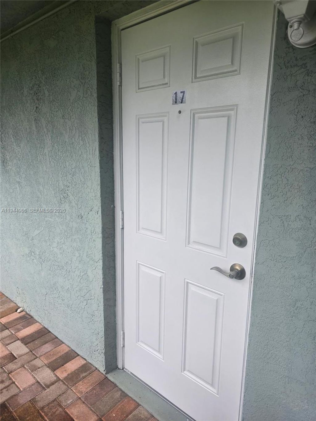 Photo of 3260 NE 19th Ave #Apt 17, Hollywood, FL 33306 (MLS # A11944986)