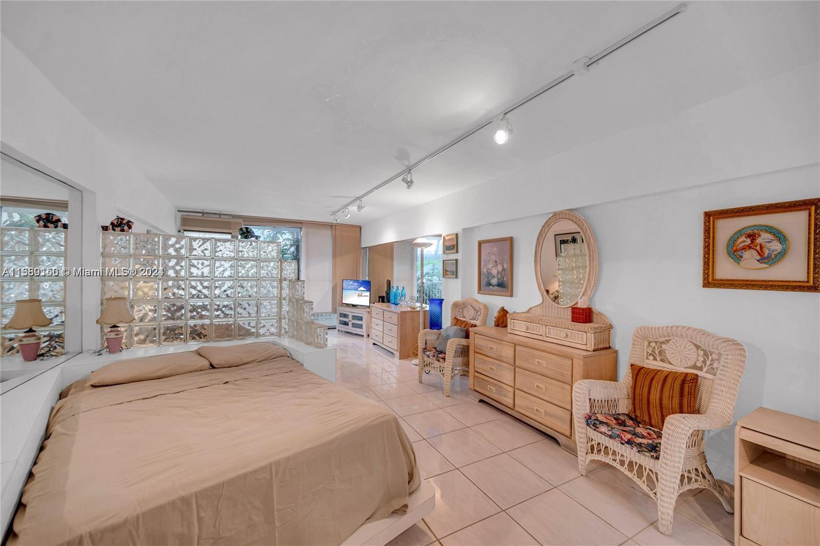 TERRACE EAST CONDO - Residential