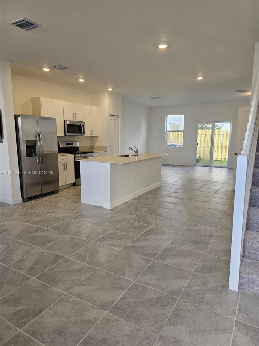 LE Jardin - Residential Income