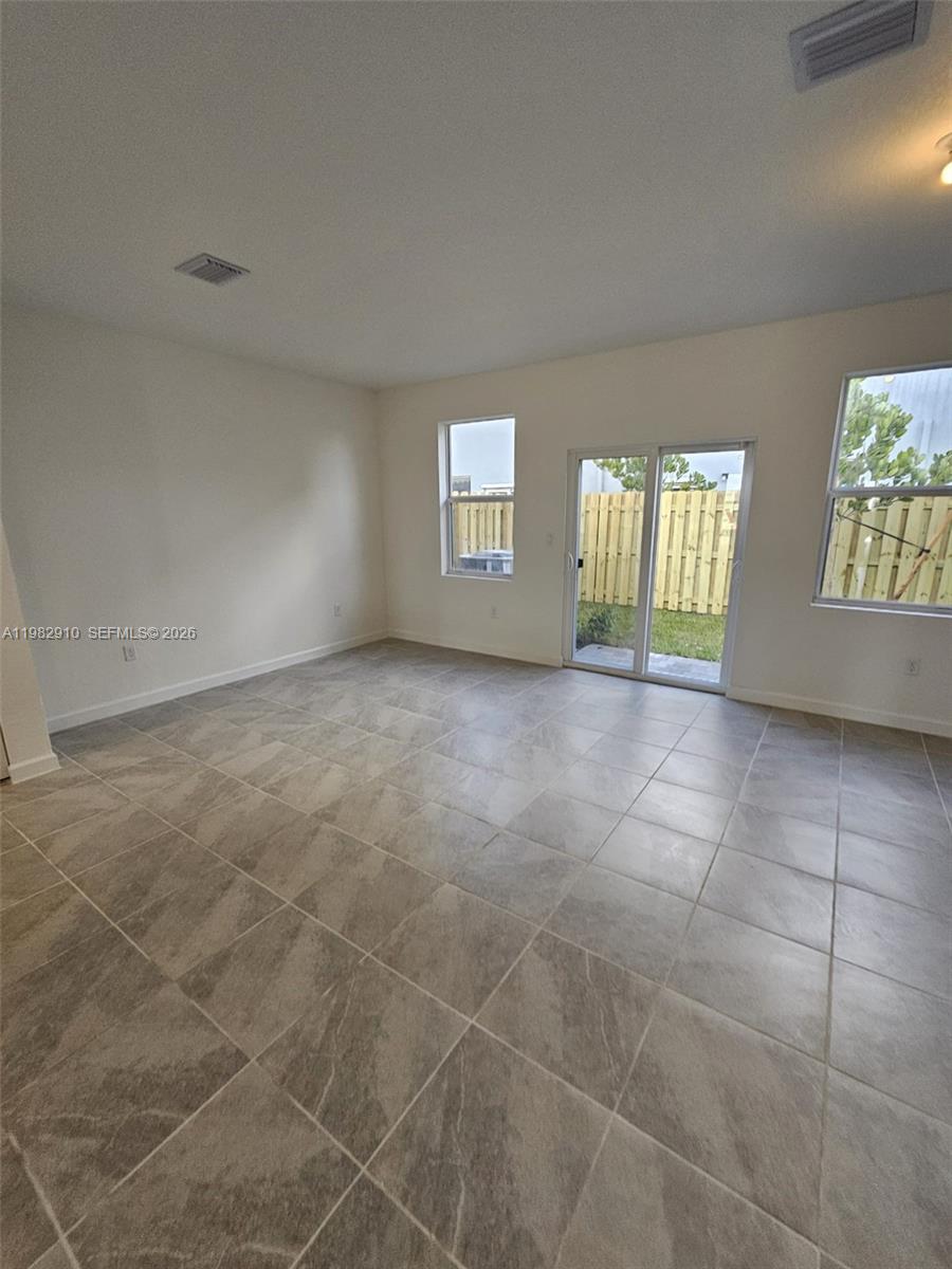 LE Jardin - Residential Income