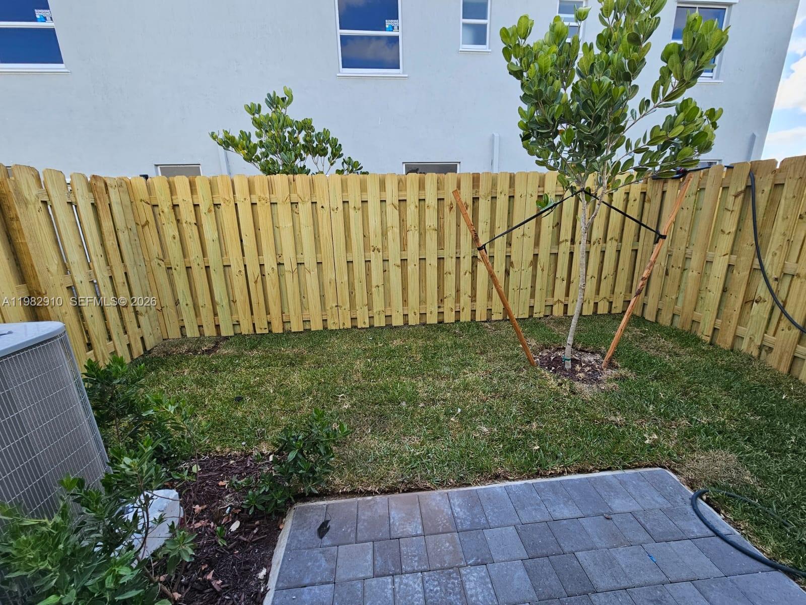 LE Jardin - Residential Income