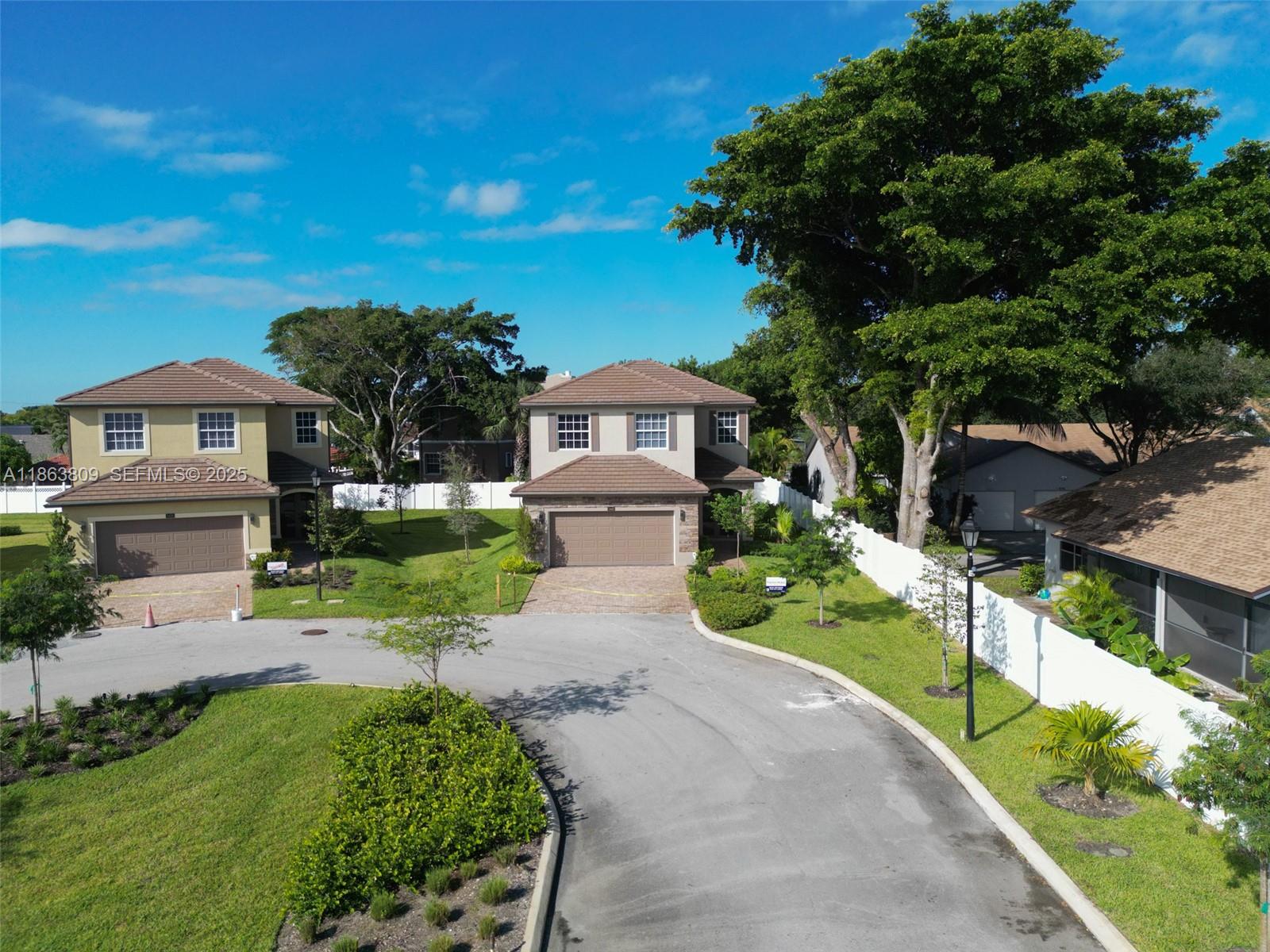 TAMARAC CIRCLE - Residential