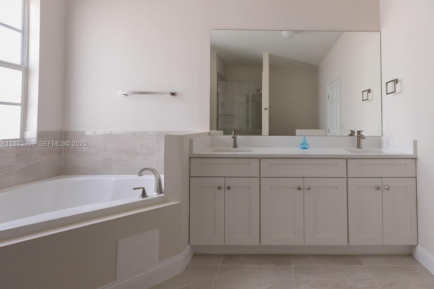 TAMARAC CIRCLE - Residential