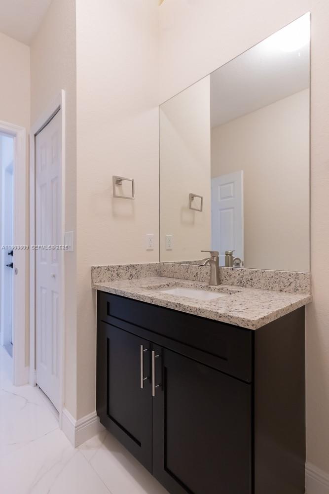 TAMARAC CIRCLE - Residential