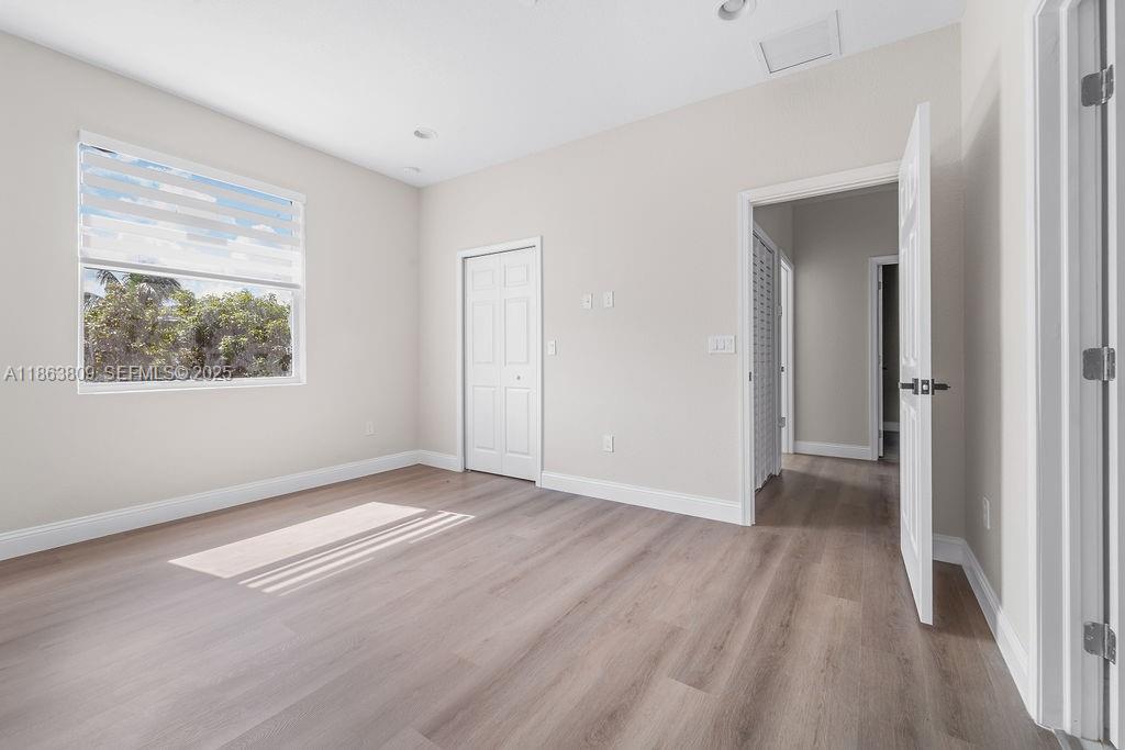 TAMARAC CIRCLE - Residential