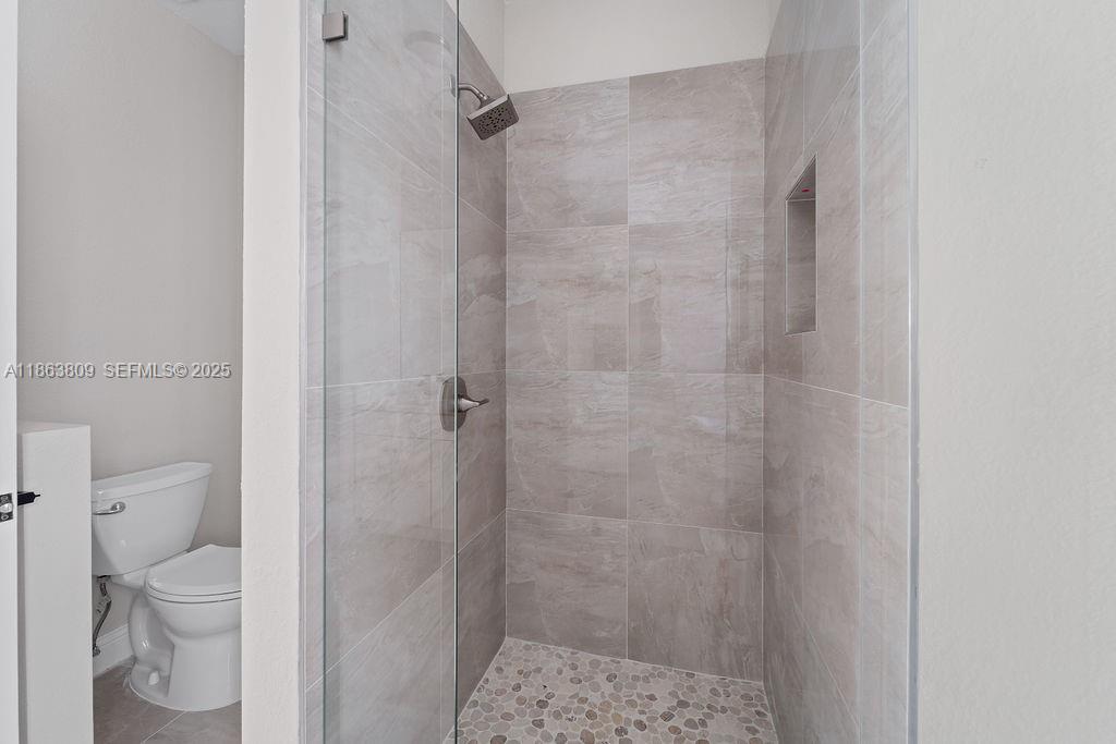 TAMARAC CIRCLE - Residential