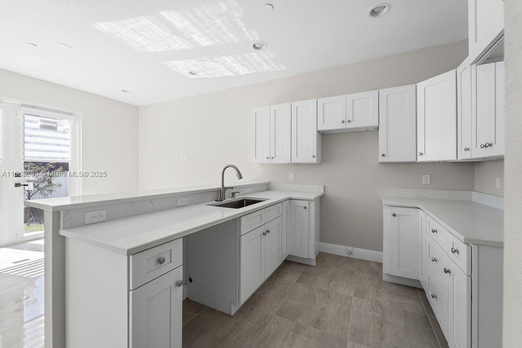 5400 NW 57th Ct