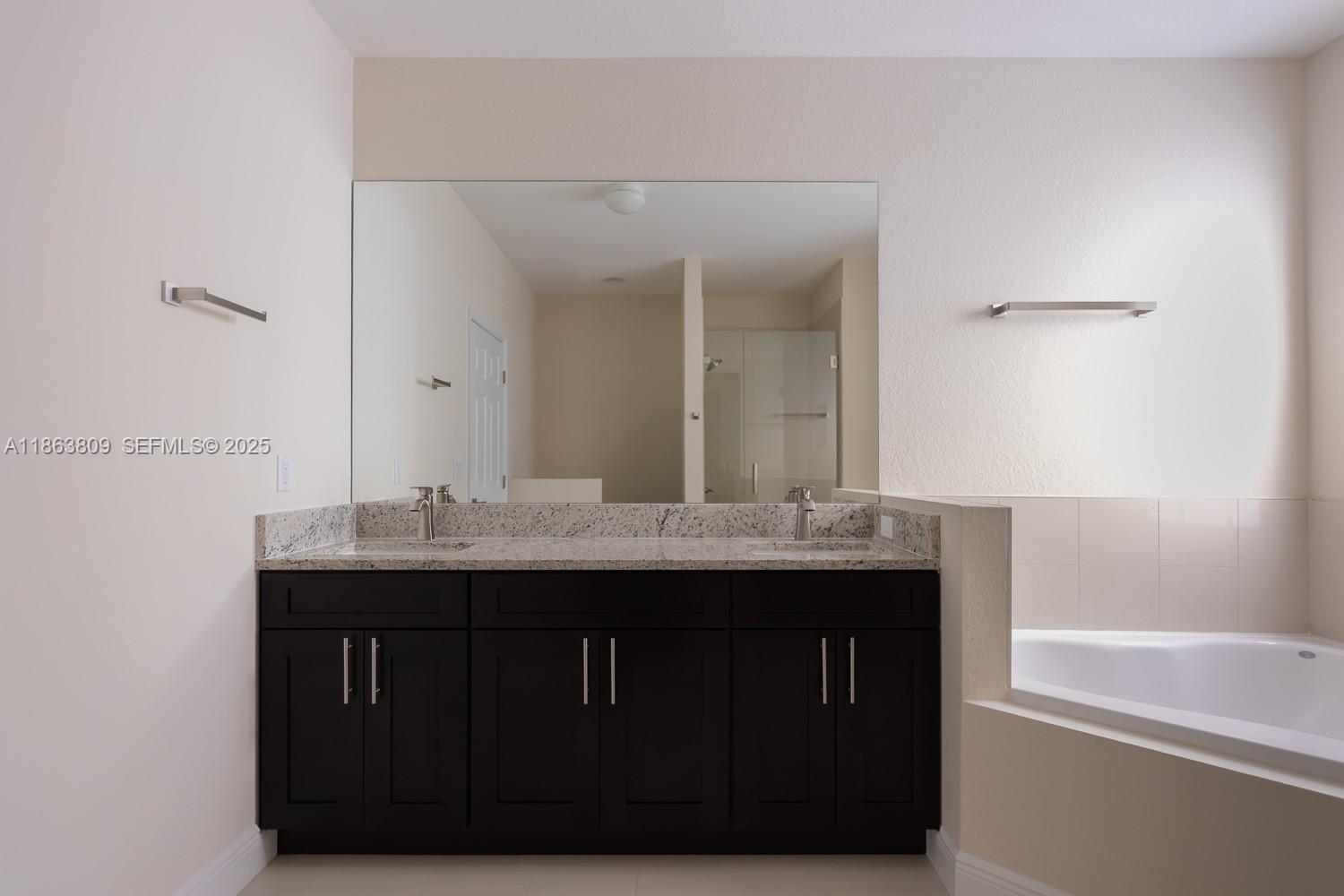 TAMARAC CIRCLE - Residential