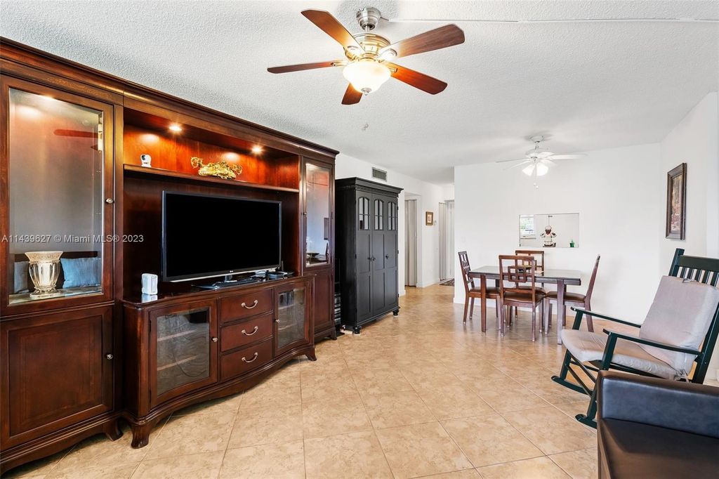 Photo of 206 SE 10th St #106, Dania Beach, FL 33004 (MLS # A11439627)