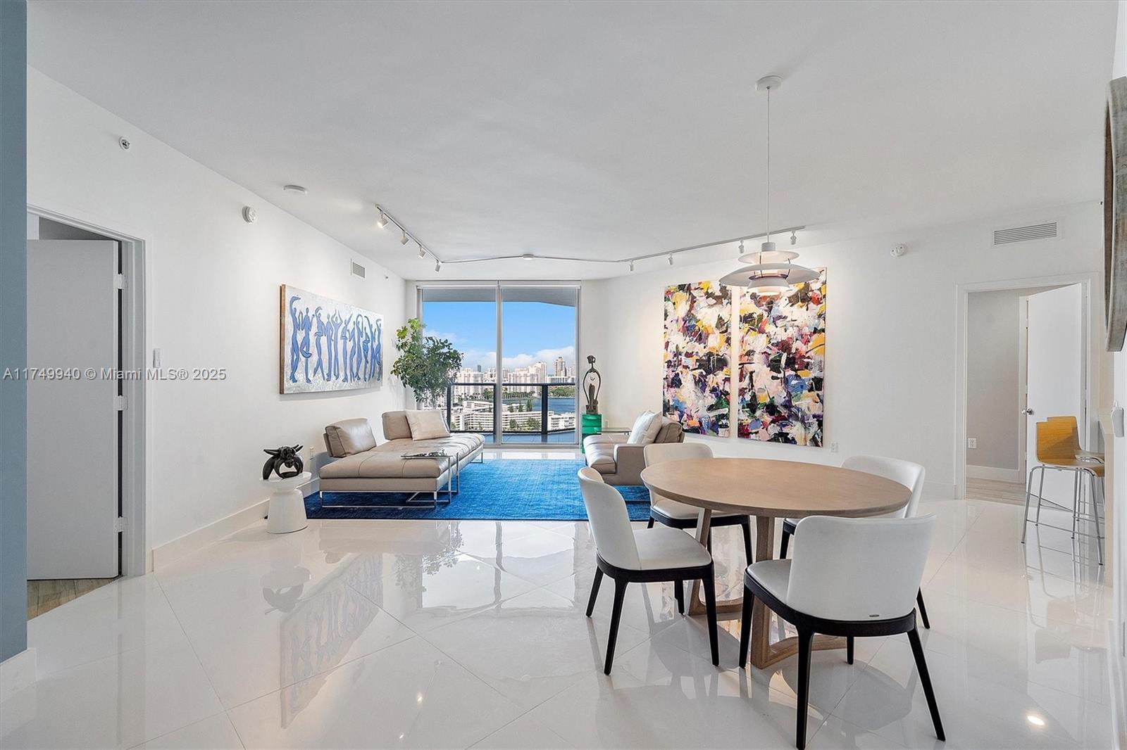 MARINA PALMS RESIDENCES N - Residential