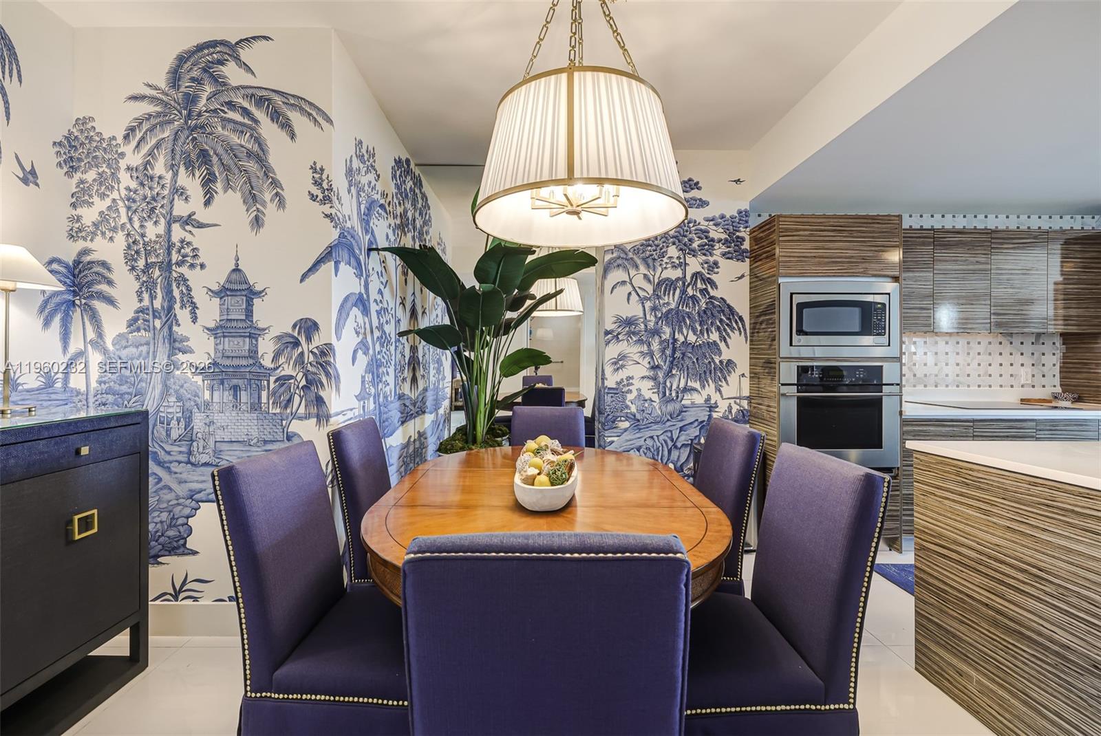 ICON BAY CONDO - Residential