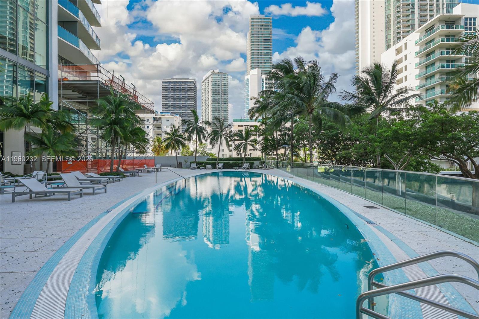 ICON BAY CONDO - Residential