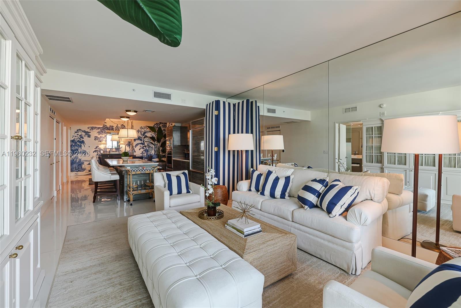 ICON BAY CONDO - Residential