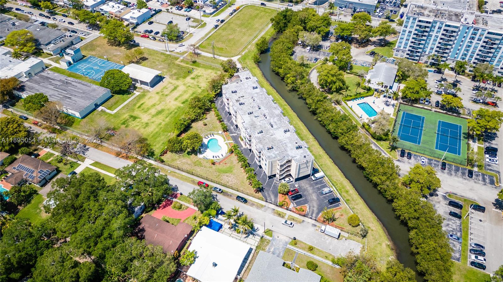 WOODCREEK CONDO - Residential