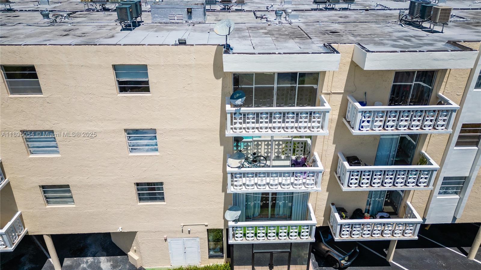 WOODCREEK CONDO - Residential