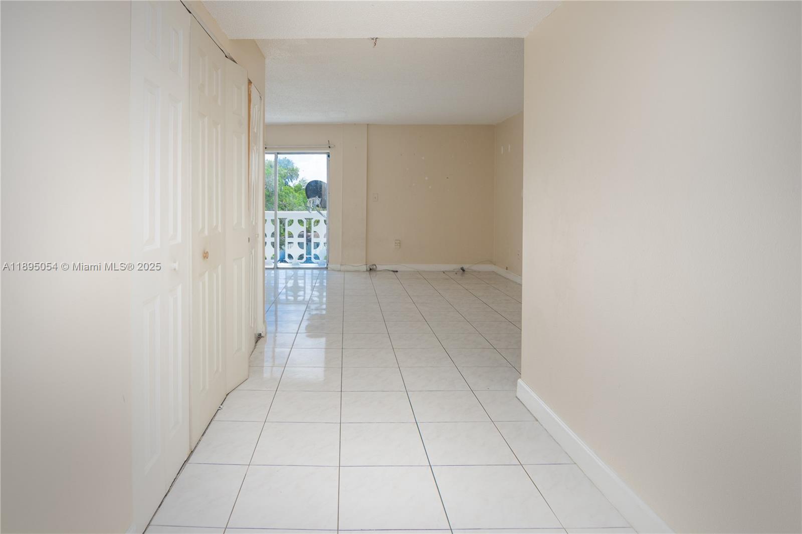 WOODCREEK CONDO - Residential