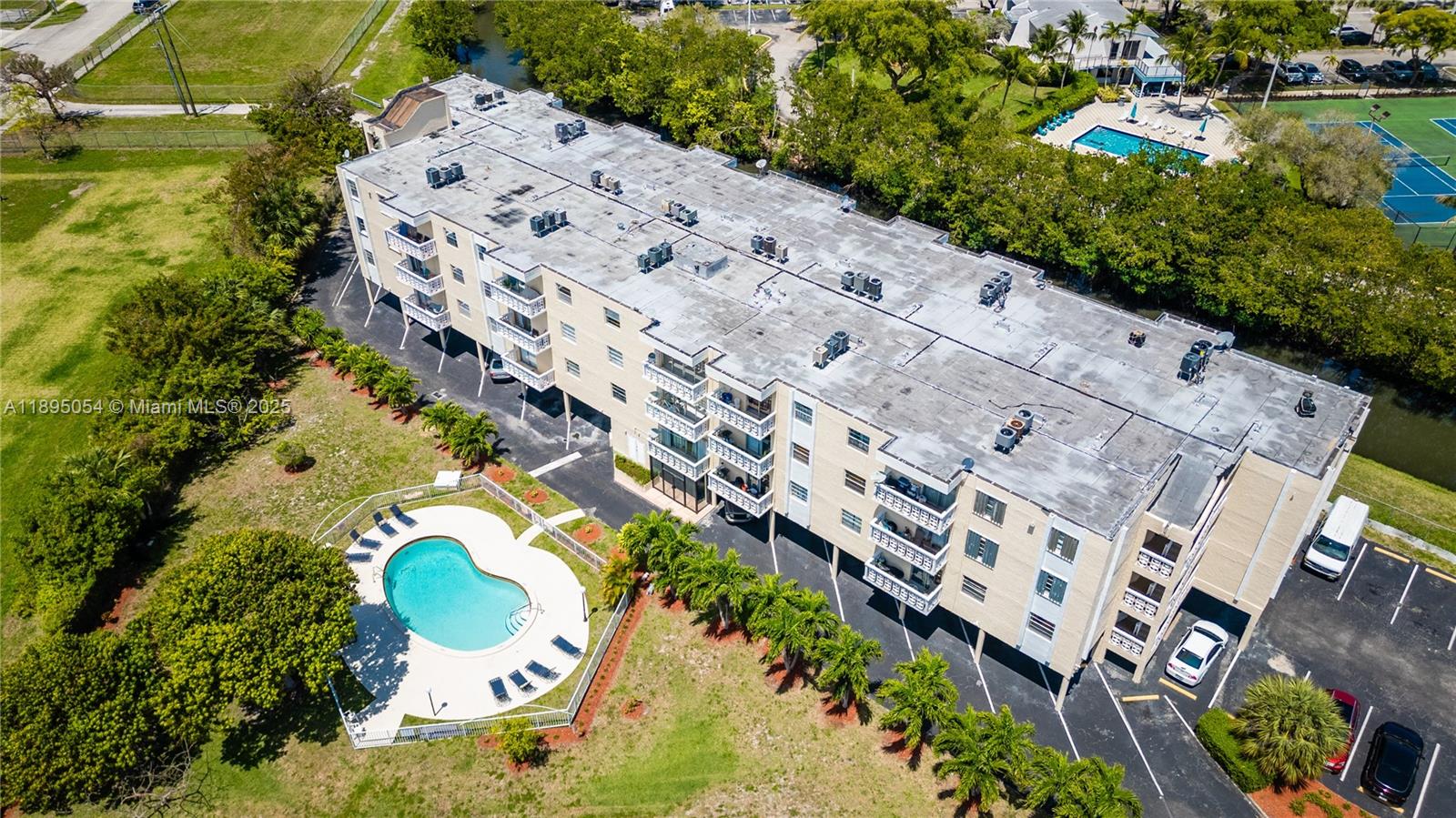 WOODCREEK CONDO - Residential