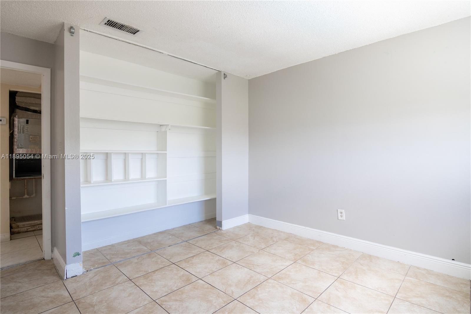 WOODCREEK CONDO - Residential