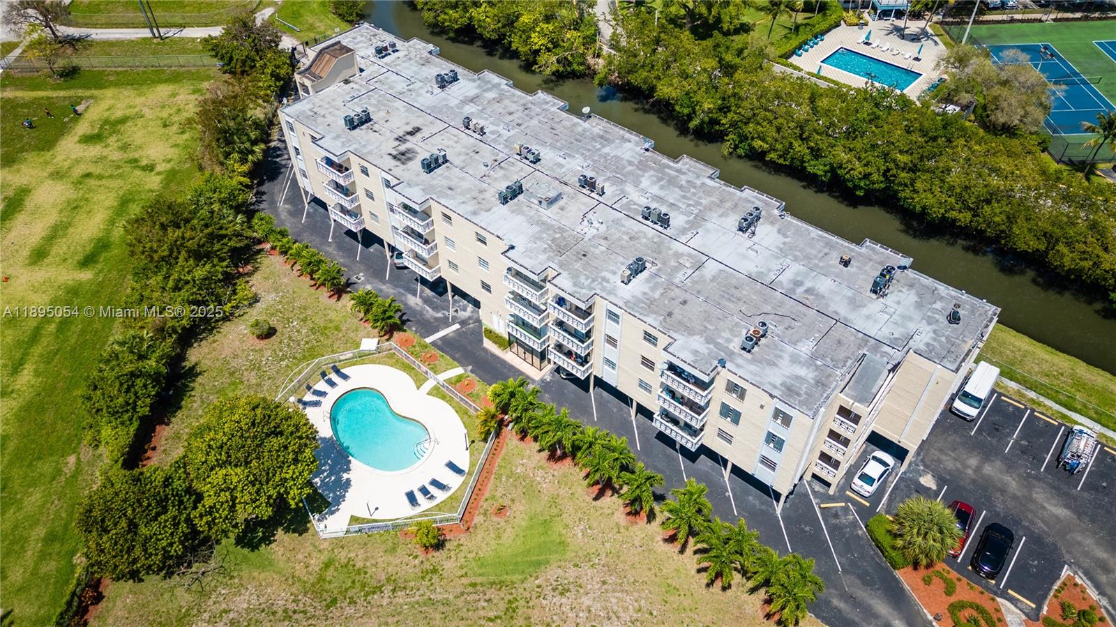 WOODCREEK CONDO - Residential