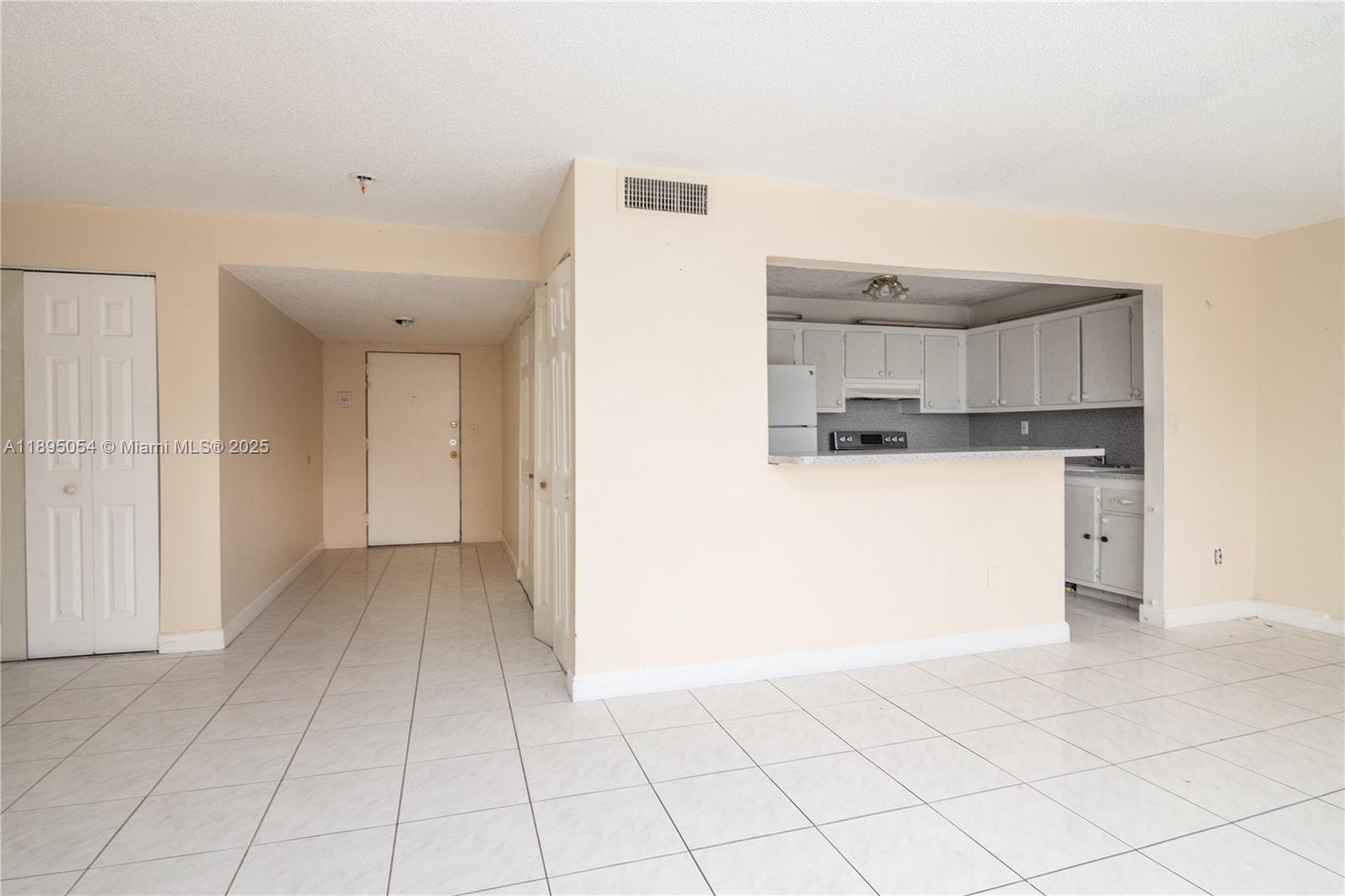 WOODCREEK CONDO - Residential