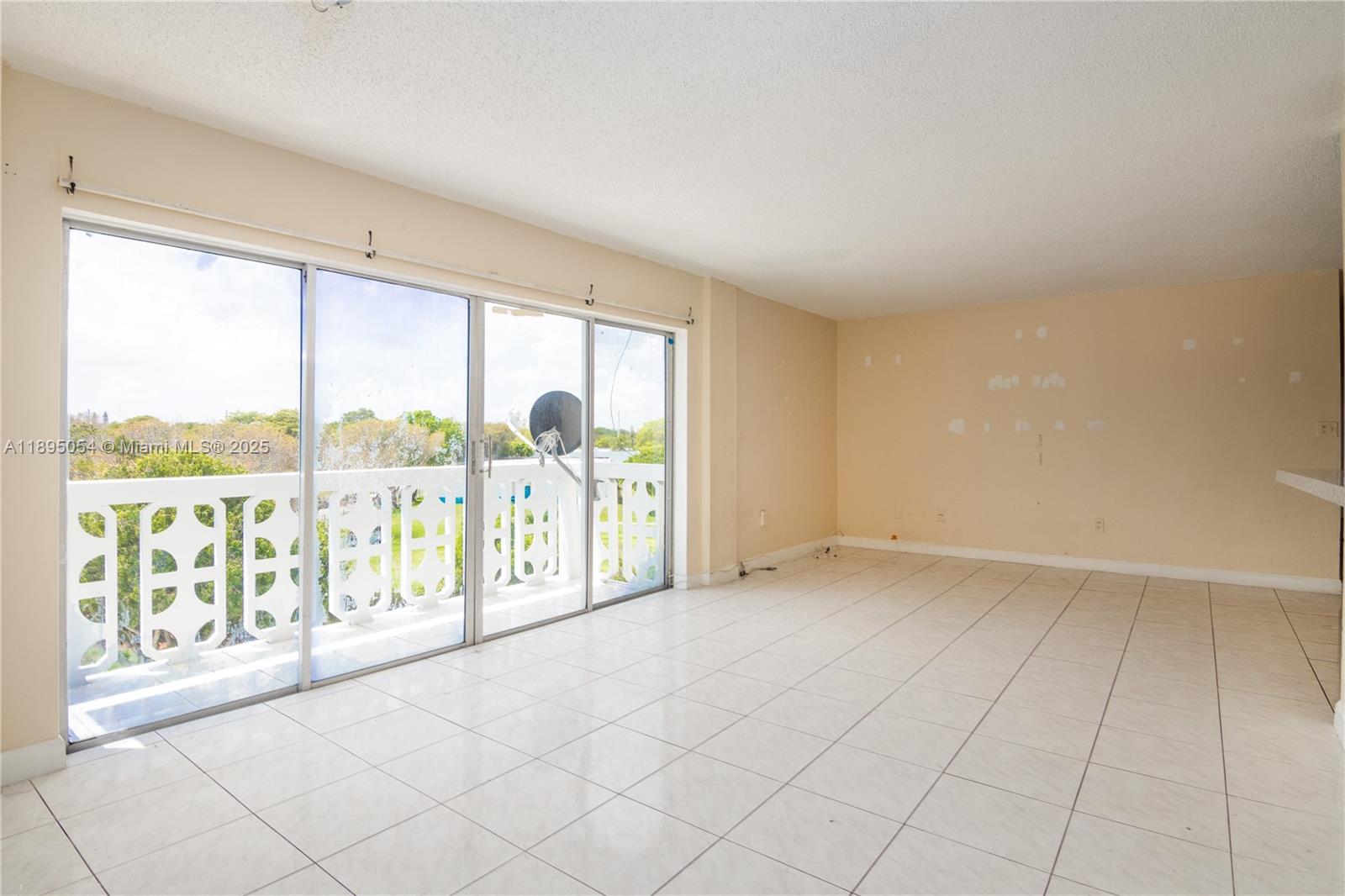 WOODCREEK CONDO - Residential