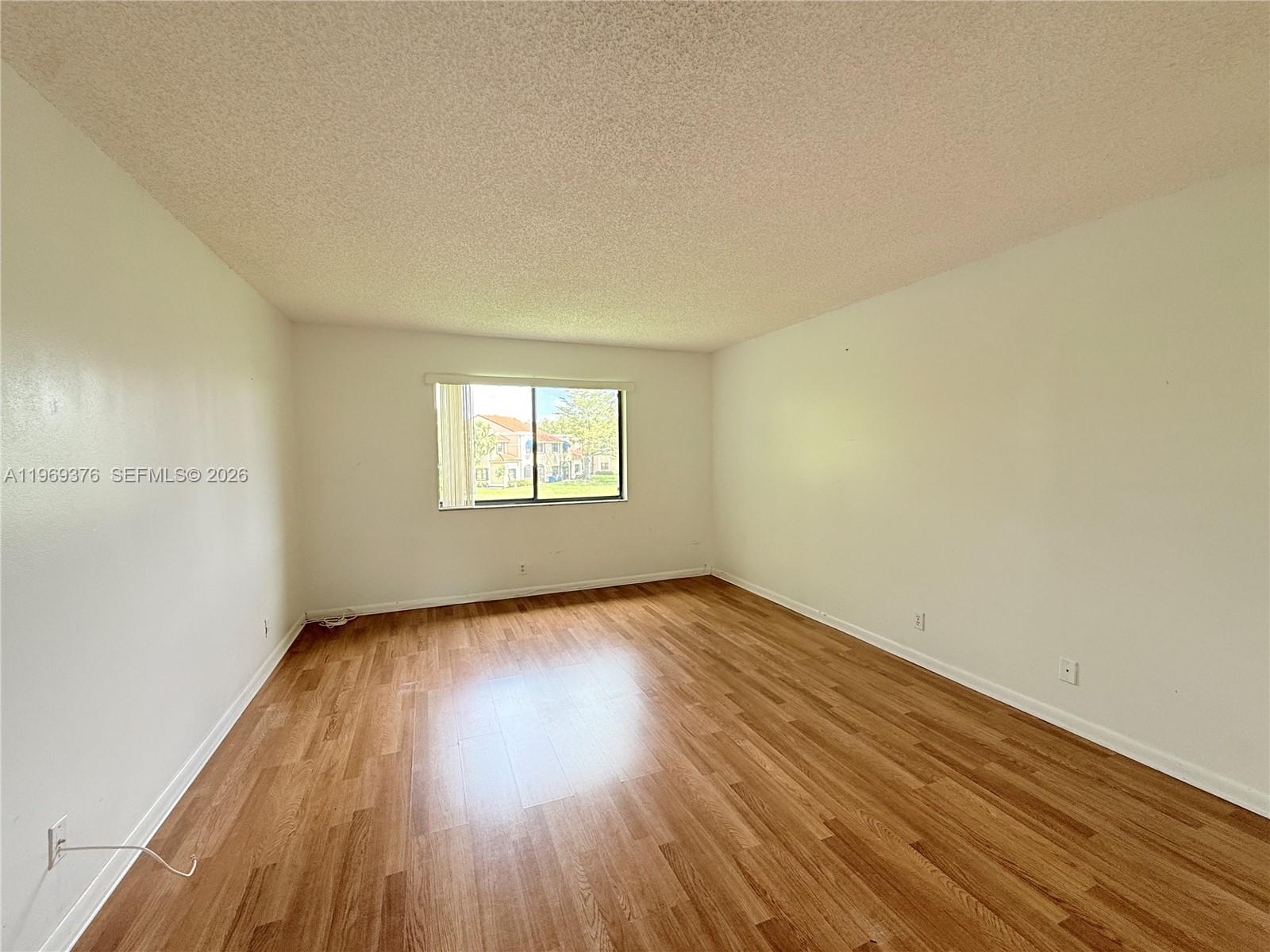 WESTON LAKES 21 INC CONDO - Residential