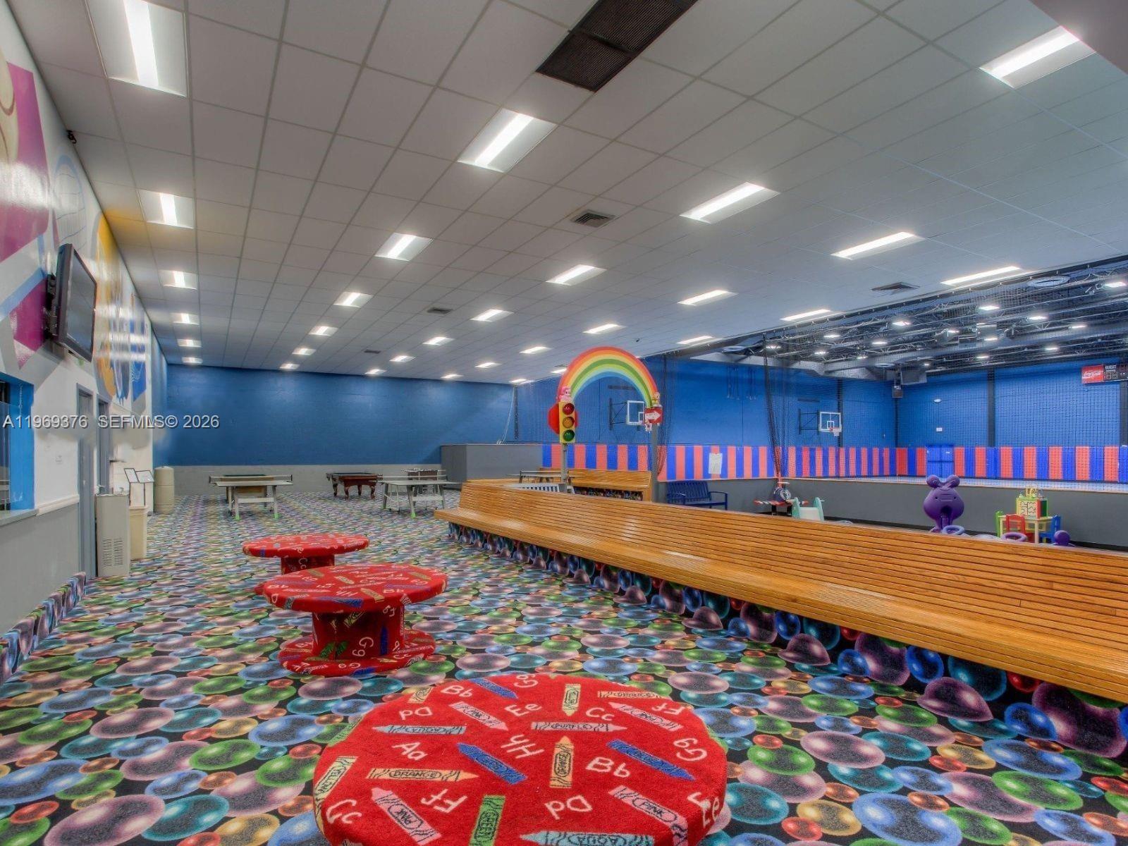 WESTON LAKES 21 INC CONDO - Residential