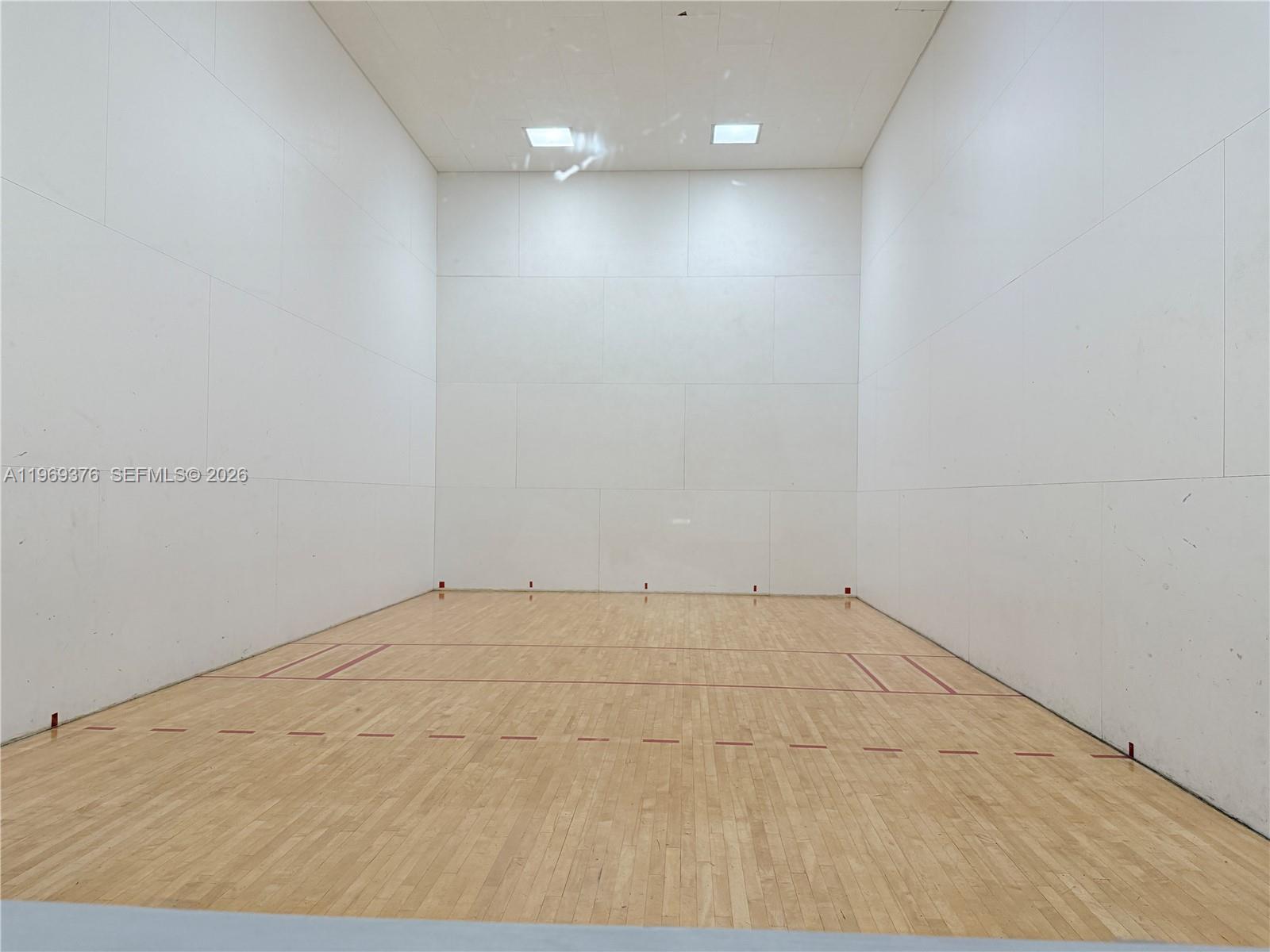 WESTON LAKES 21 INC CONDO - Residential