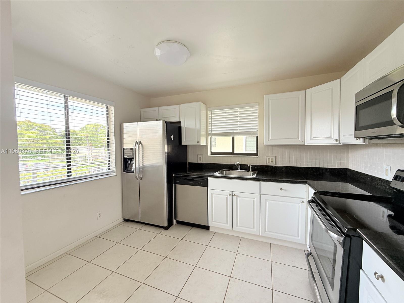 WESTON LAKES 21 INC CONDO - Residential