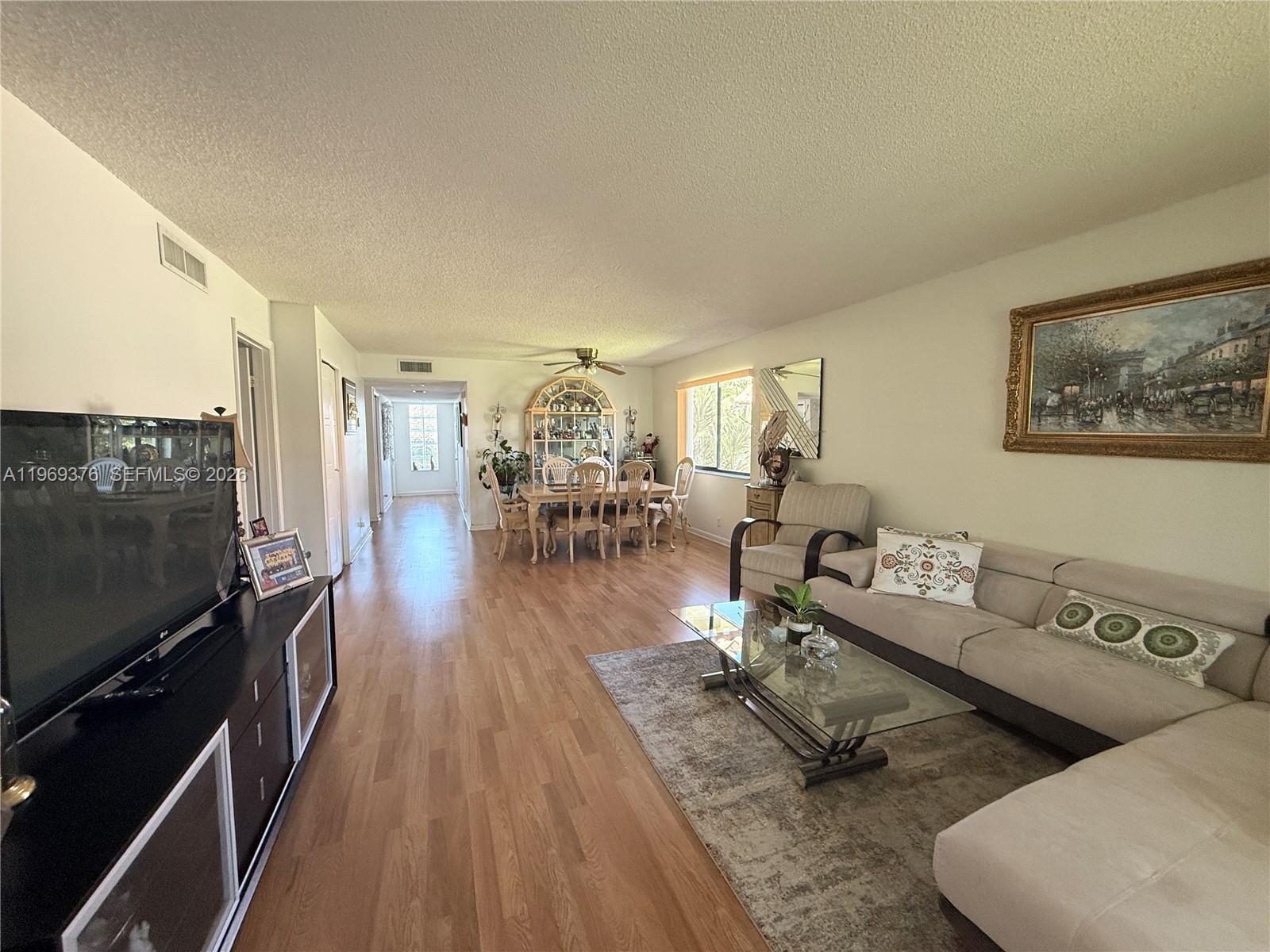 WESTON LAKES 21 INC CONDO - Residential