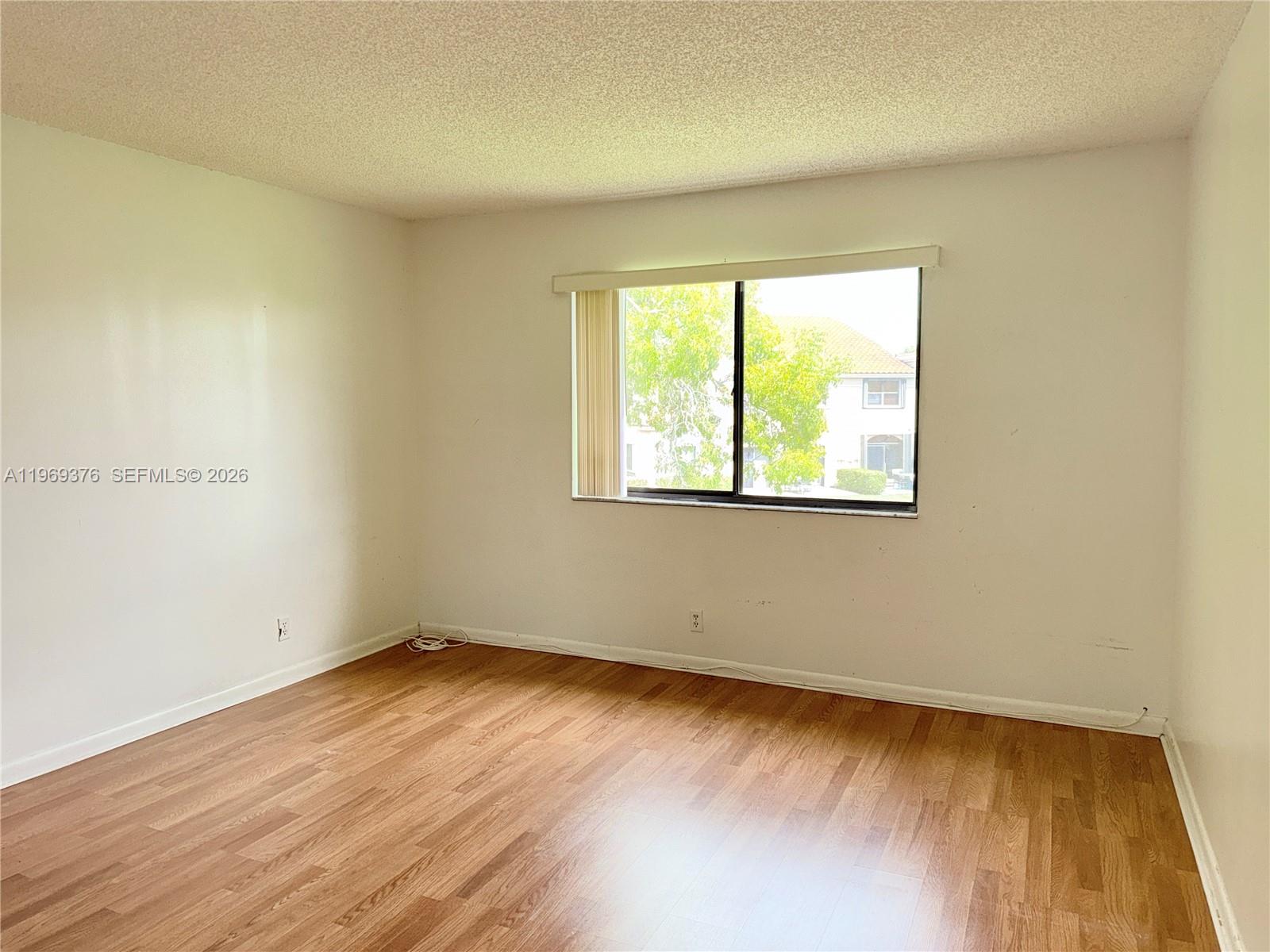 WESTON LAKES 21 INC CONDO - Residential