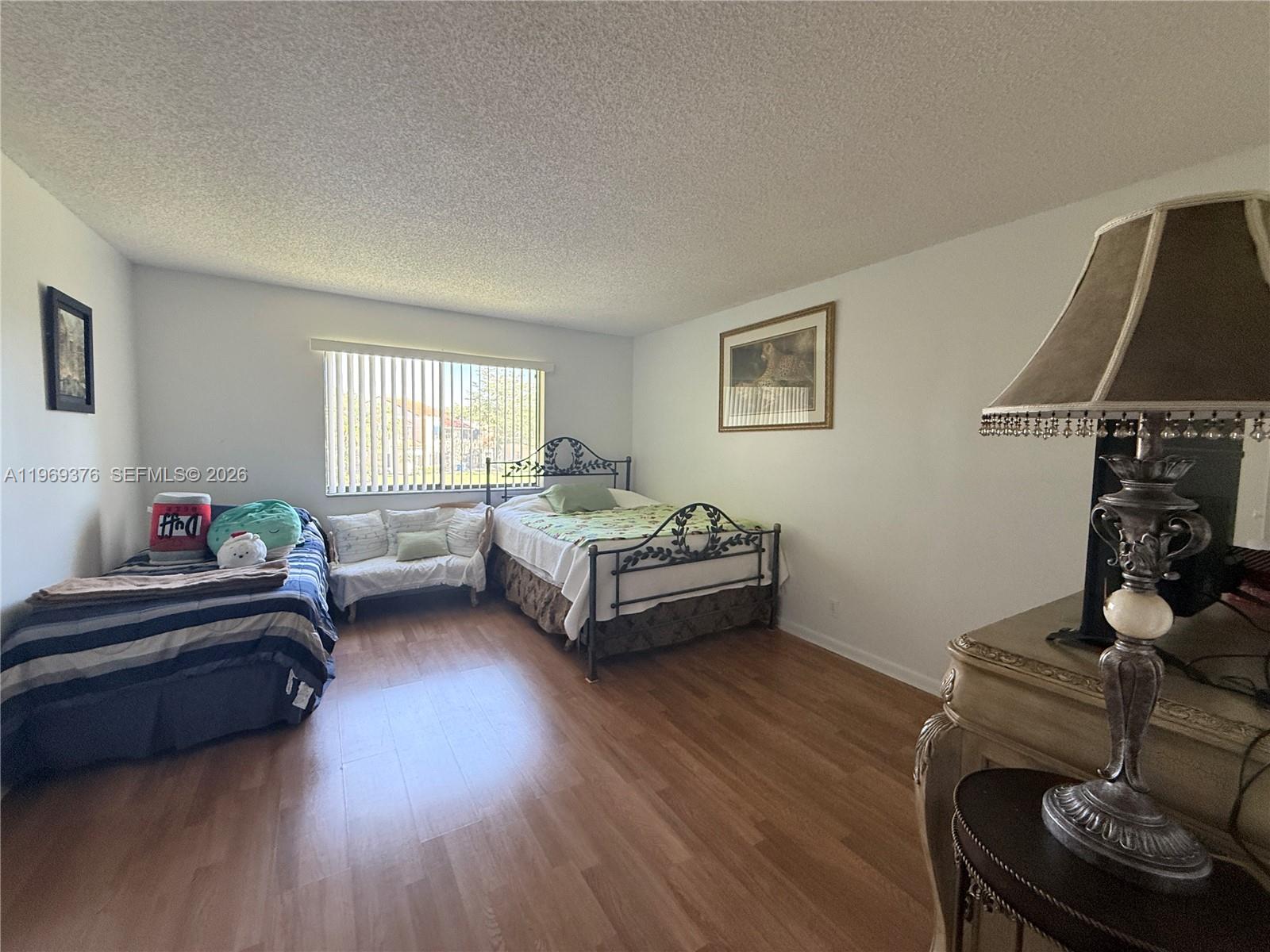 WESTON LAKES 21 INC CONDO - Residential