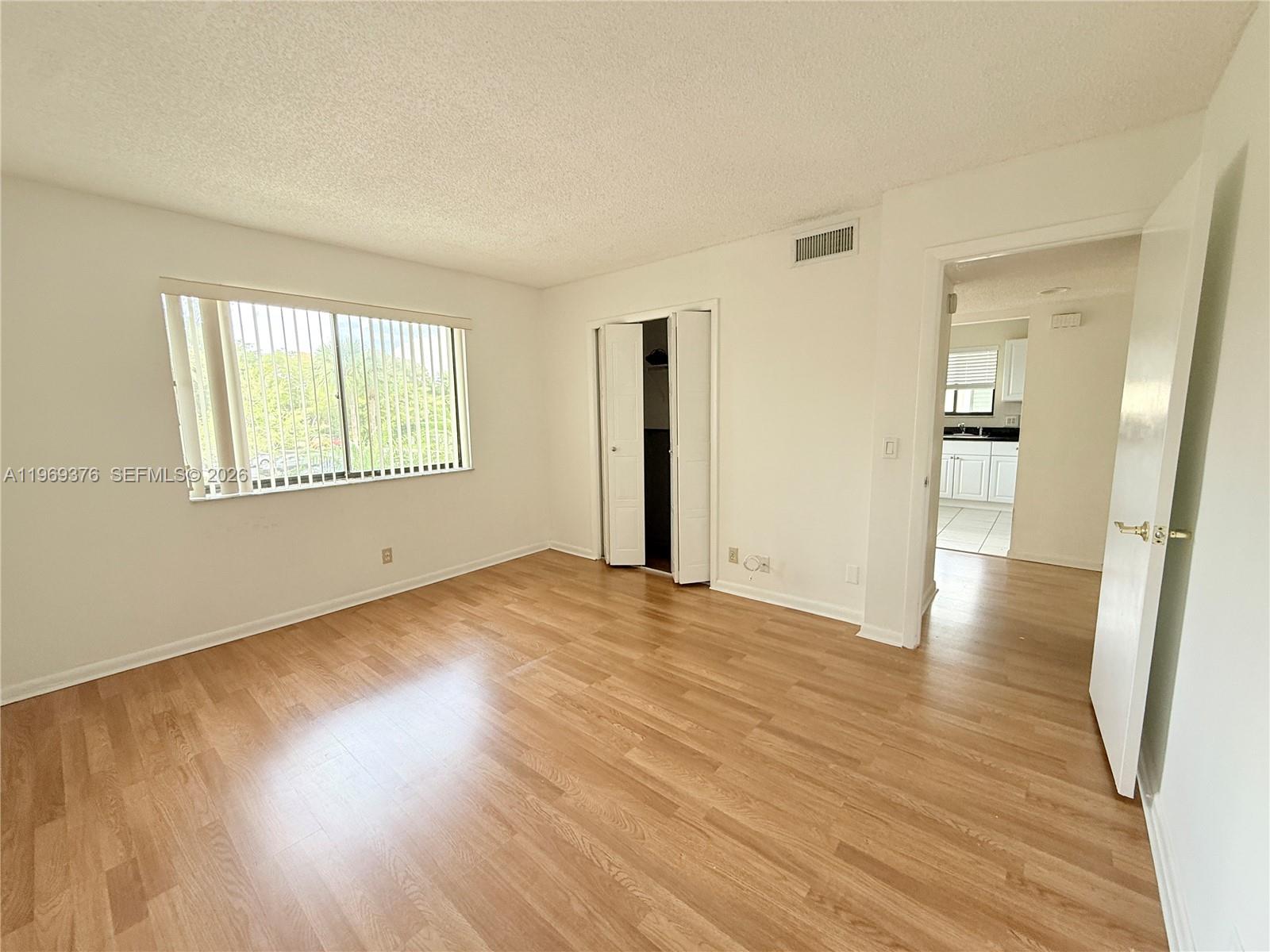 WESTON LAKES 21 INC CONDO - Residential